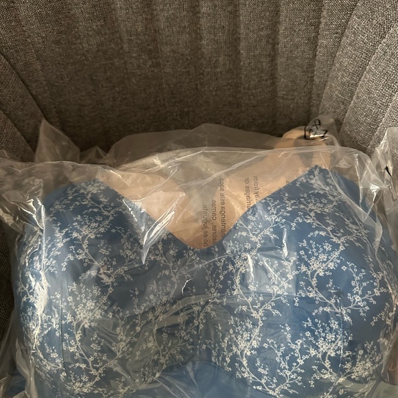 Rhonda Shear 2-pack Molded Cup Bra with Mesh Overlay - Picture 2 of 4